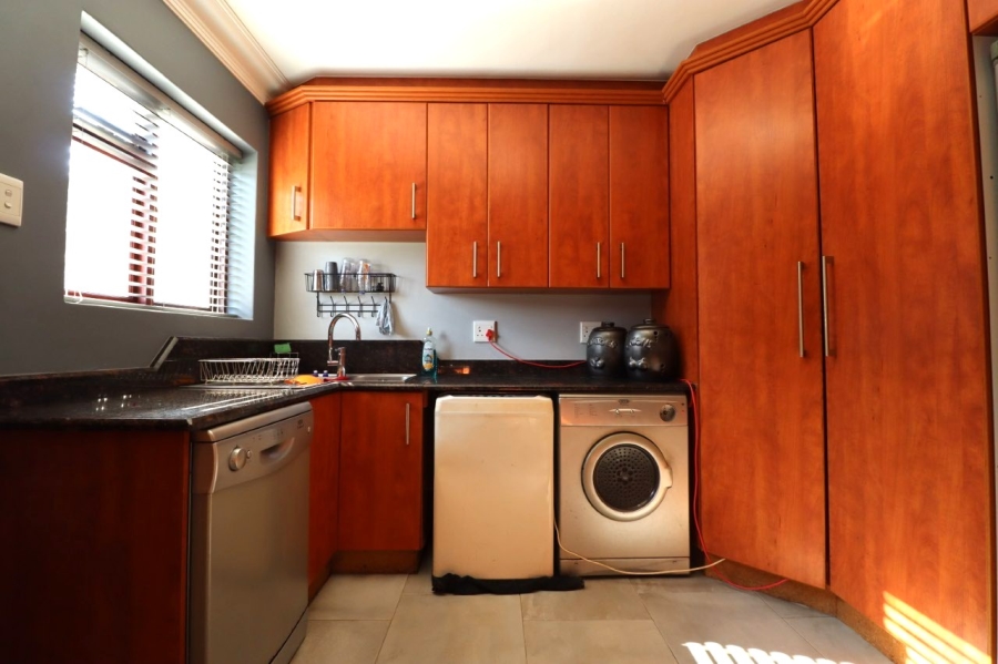 3 Bedroom Property for Sale in Sherwood Eastern Cape